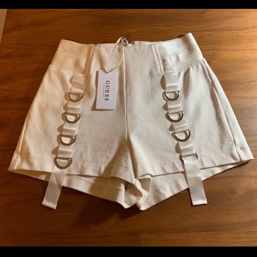 BRAND NEW GUESS SHORT